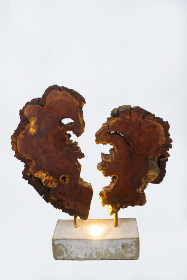 leuchtende holzskulptur two heart 1